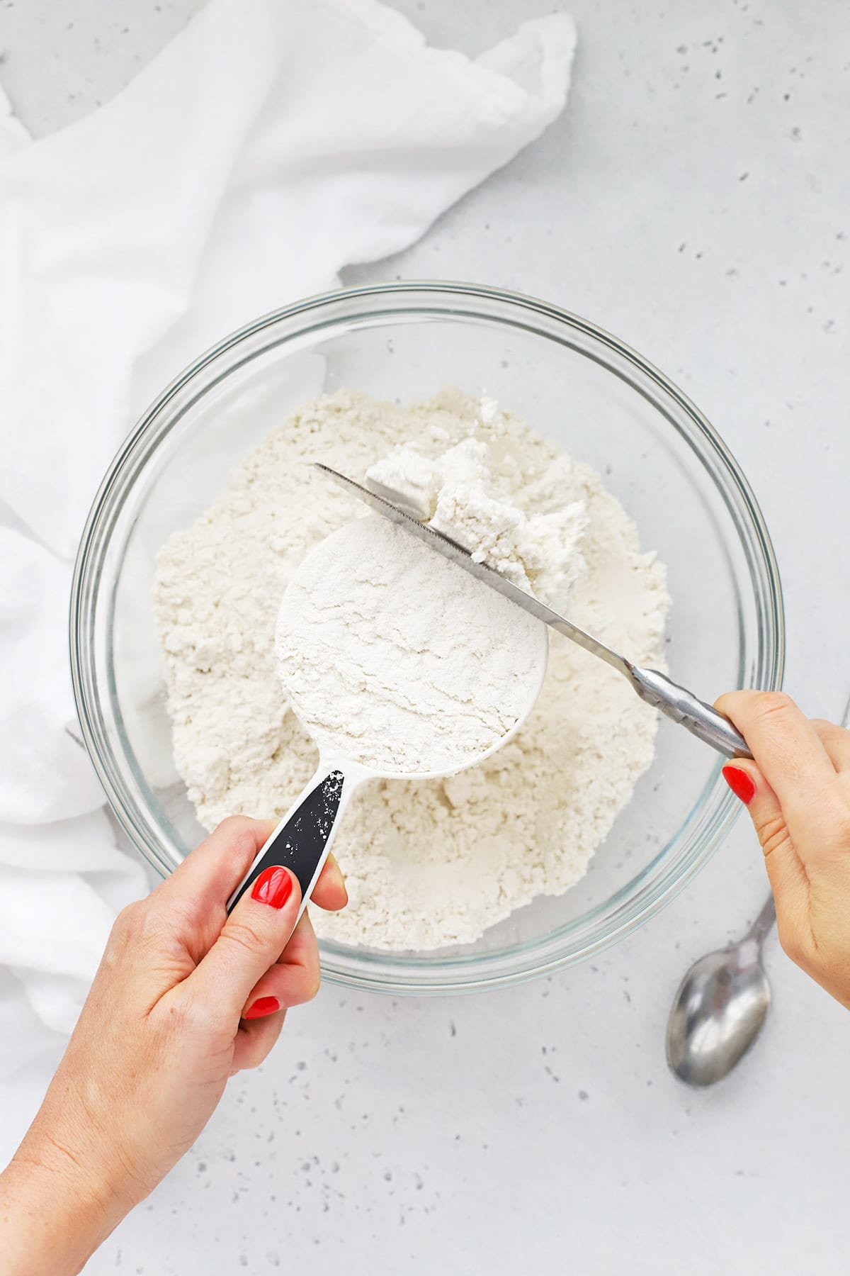 How To Measure Flour Correctly (Scoop & Level Method)