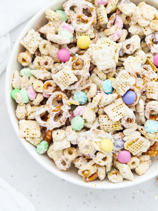 Easter Bunny Bait (Easter Chex Mix)