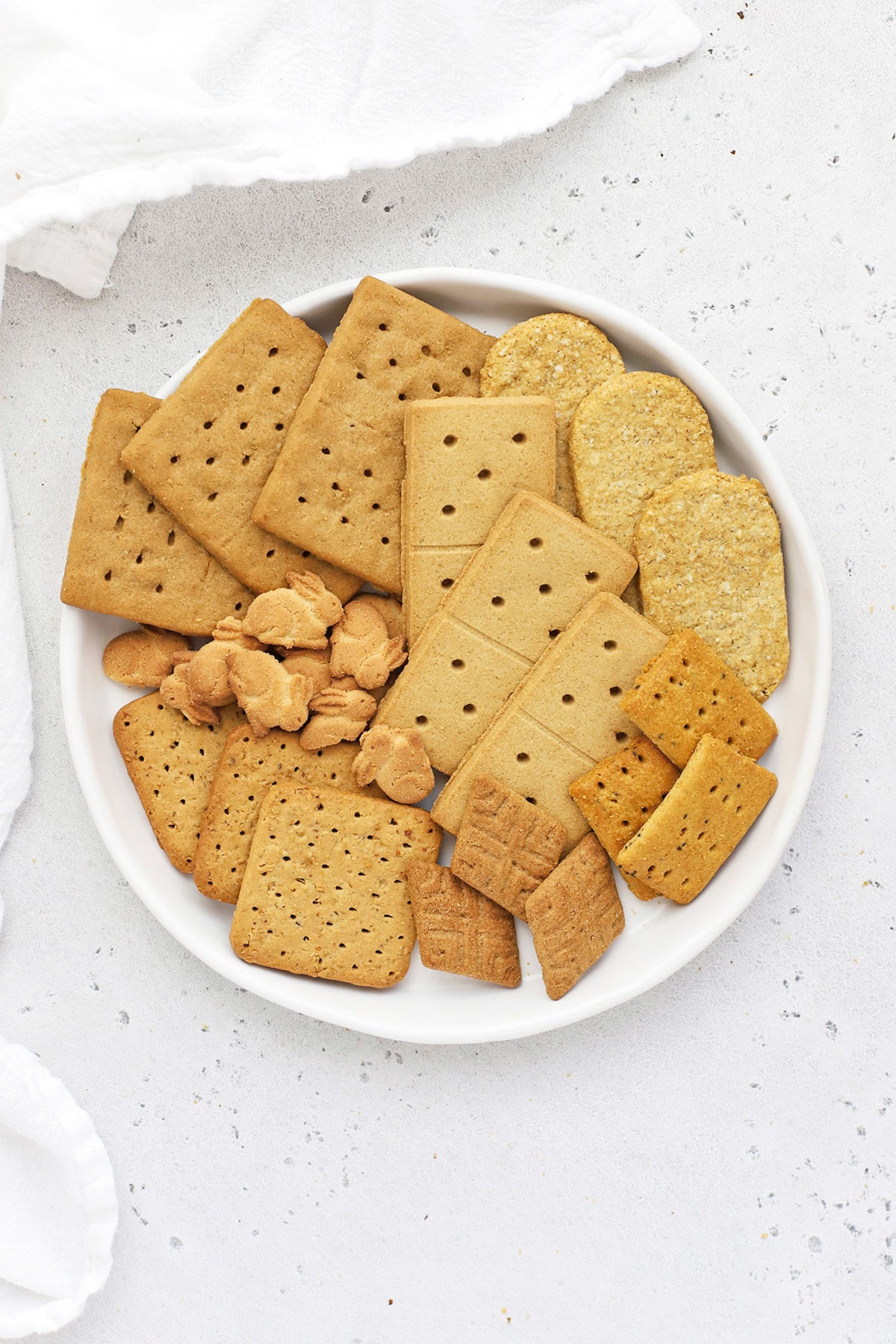 Gluten-Free Graham Crackers (The Best Brands To Try!)