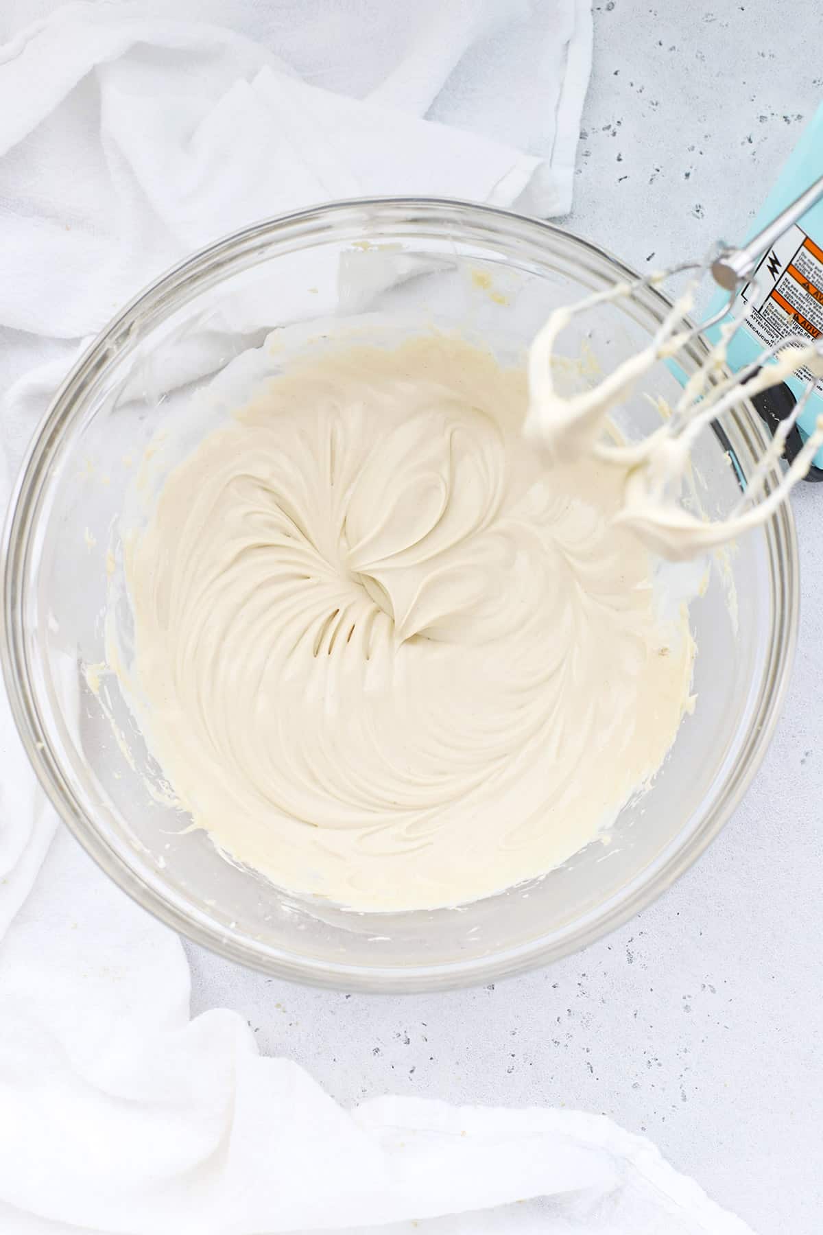 Whipping cream cheese frosting