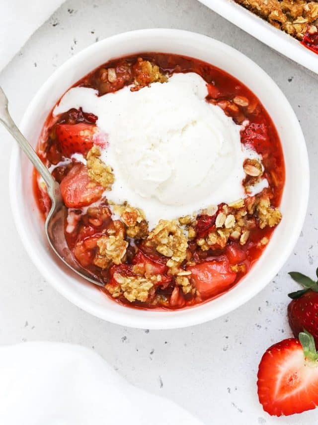 Easy Gluten-Free Strawberry Crisp Recipe