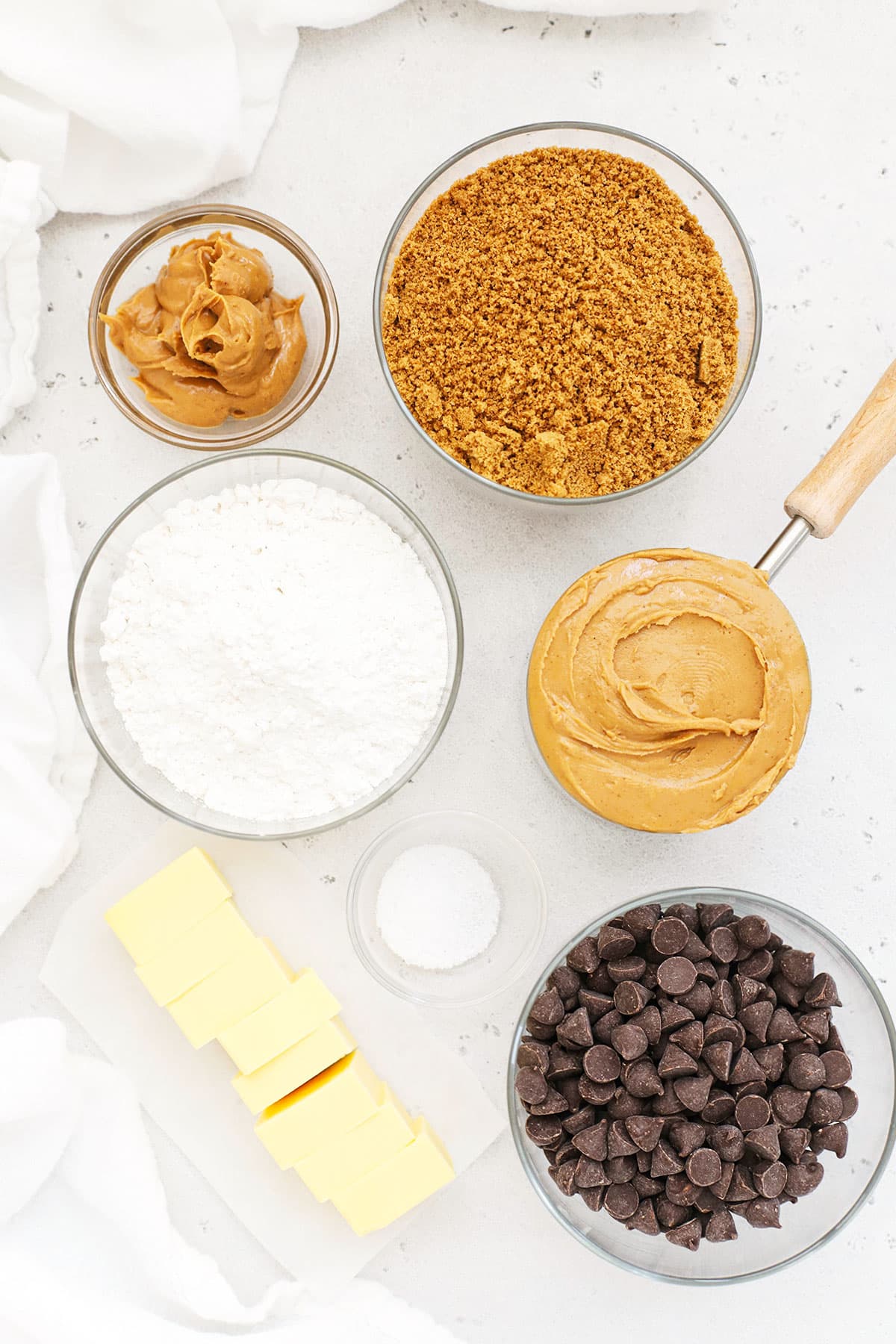 ingredients for gluten-free chocolate peanut butter bars
