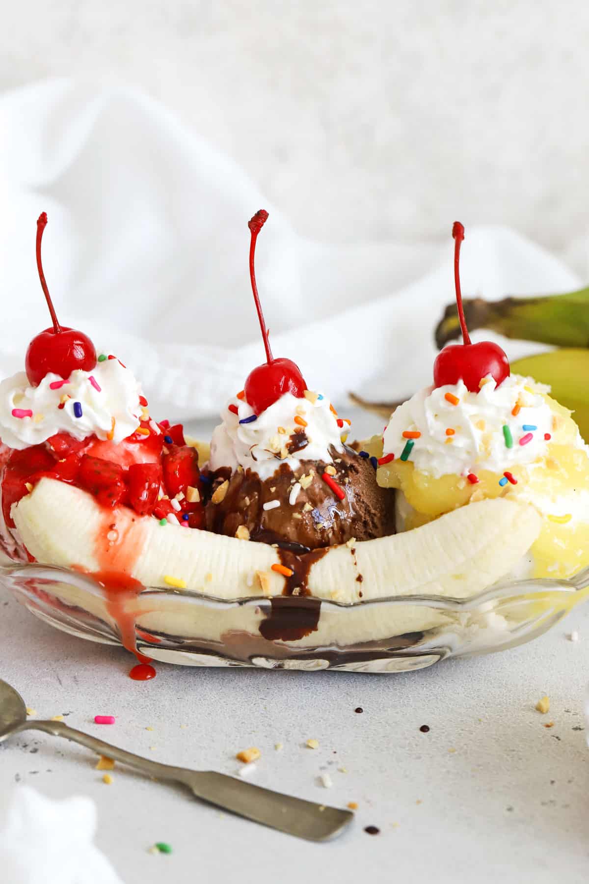 How To Make A Classic Banana Split Easy Recipe How To Make A Classic Banana Split Easy Recipe